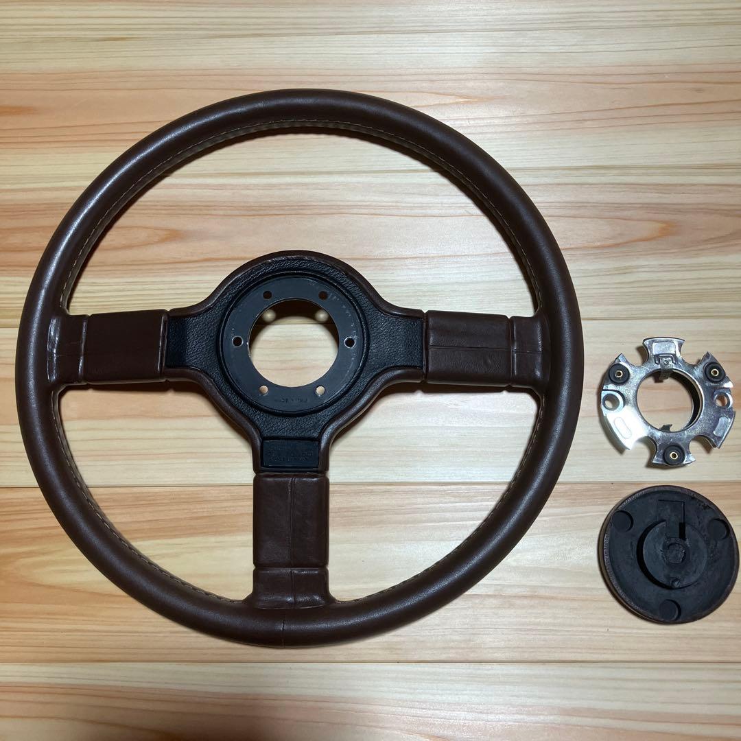ナルディ ジウジアーロライン　ブラウンレザーステアリング　φ390 レア！