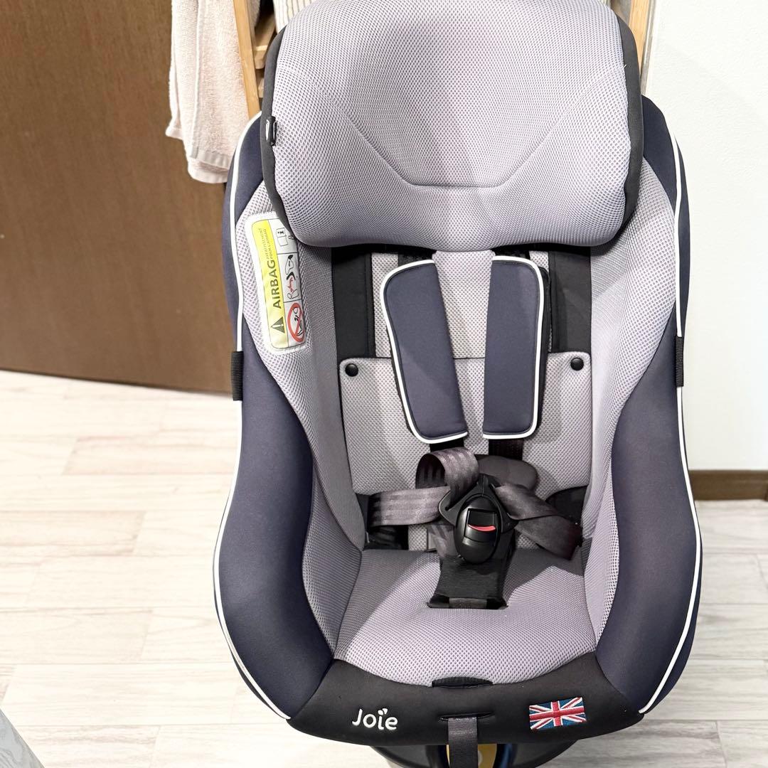 【年末までSALE中】joie チャイルドシート　回転式