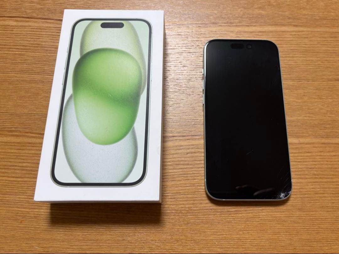 iPhone 15 128GB 90% SIMフリー ミントグリーン
