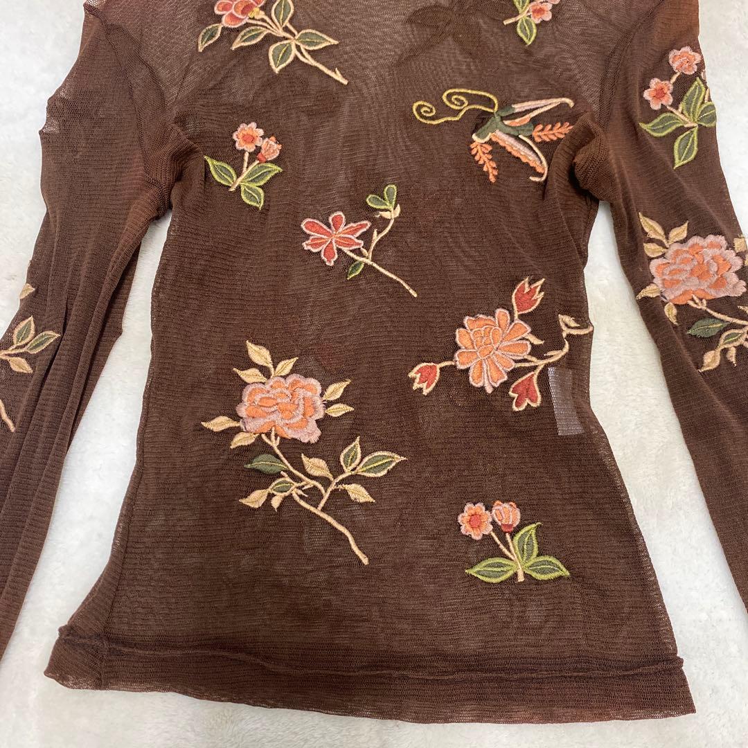 【美品】ヴィヴィアンタム花柄刺繍　パワーネット カットソー
