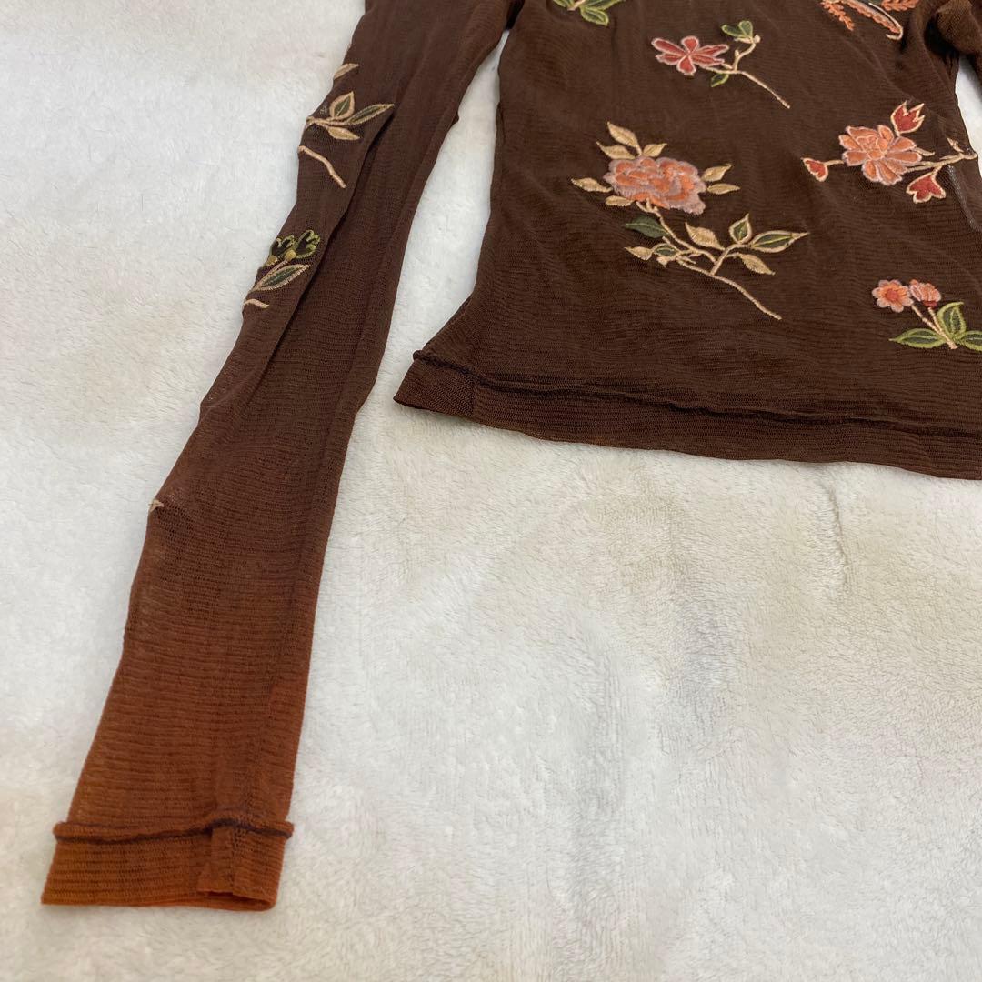 【美品】ヴィヴィアンタム花柄刺繍　パワーネット カットソー