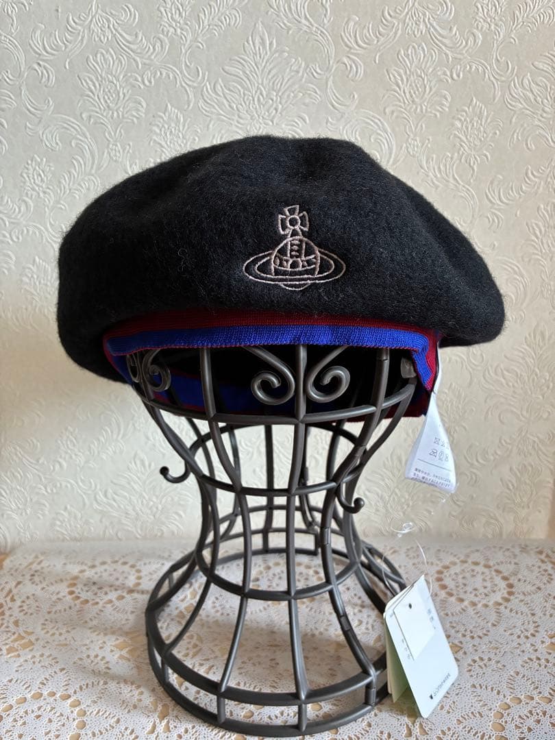 Vivienne Westwood オーブ刺繍　ベレー帽　ブラック