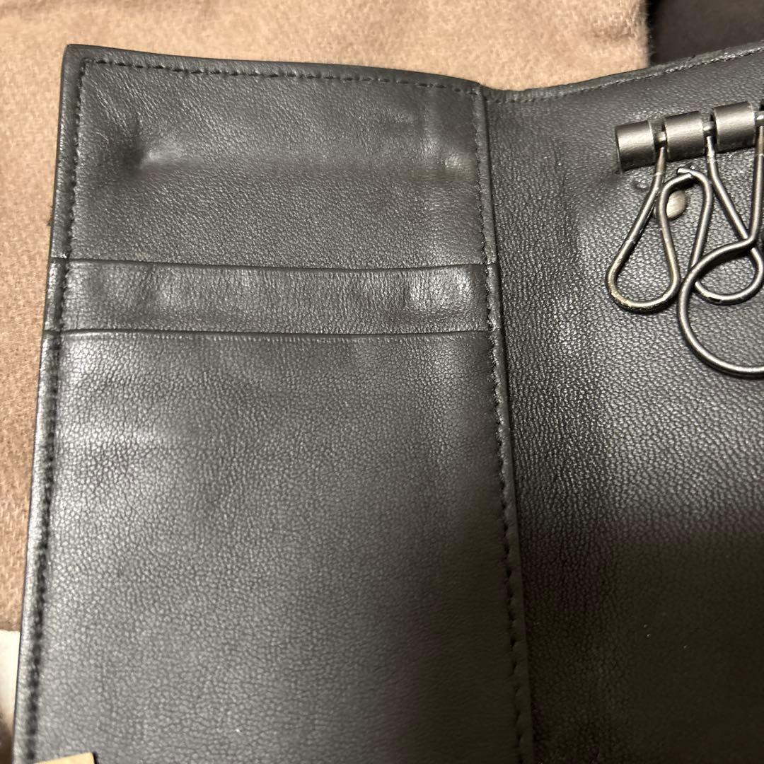 BOTTEGA VENETA ブラック　レザー　キーケース