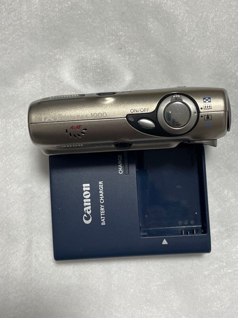 デジタルカメラ Canon IXY DIGITAL 1000
