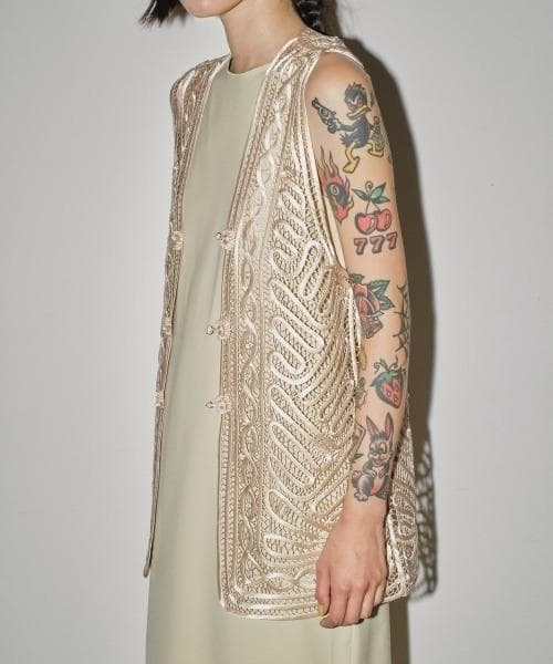 TODAYFUL エンブロイダリーミドルベスト