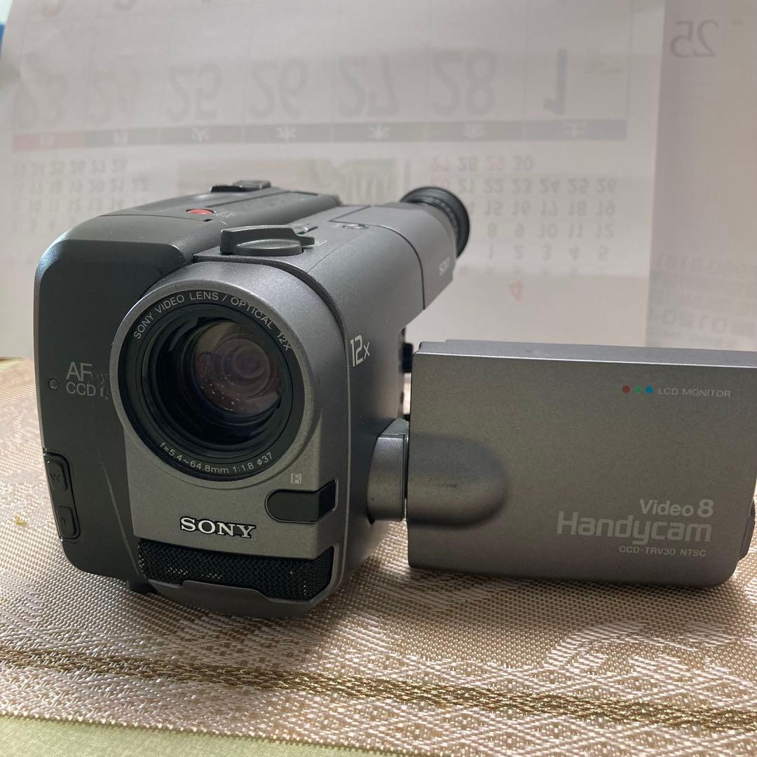 8ミリビデオカメラ