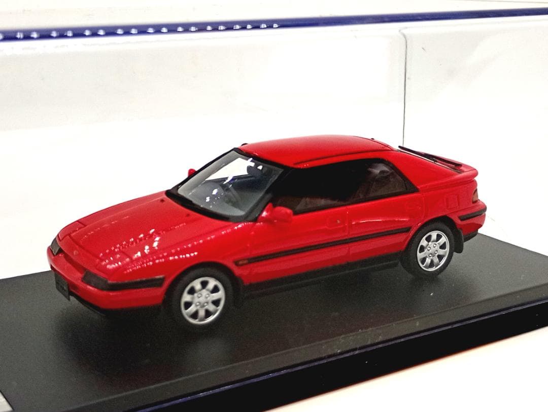 ハイストーリー 1/43 マツダ ファミリア アスティナ 1992 レッド