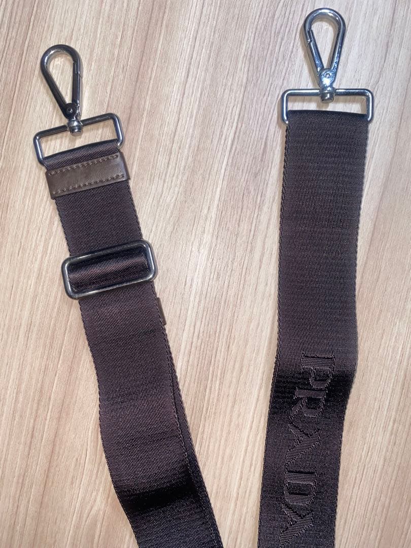 PRADA ショルダーストラップ　プラダ　ブラウン