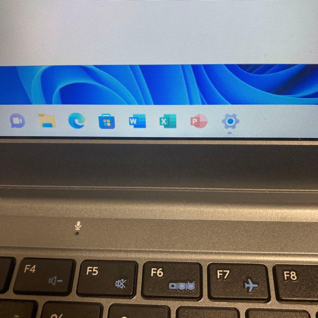 ほぼ新品 14.1インチ Windows 11 マイクロソフトオフィス2024