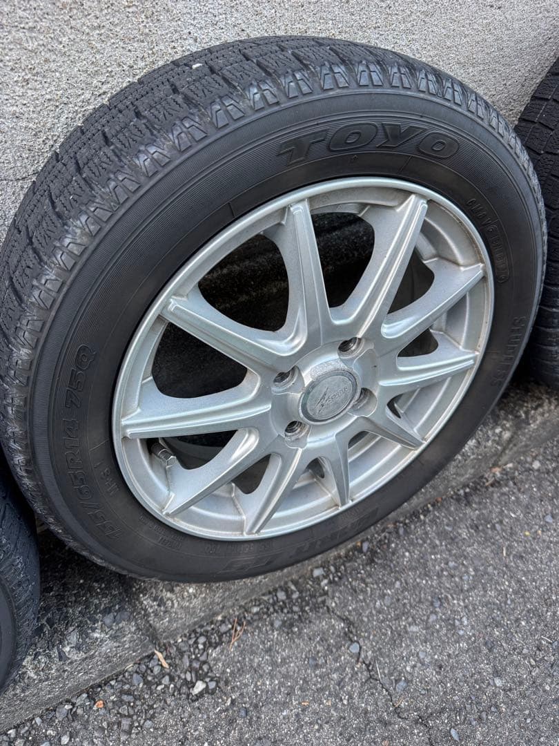 軽自動車全般に‼️14㌅スタッドレスTOYOタイヤホイール4本セット‼️2017年製