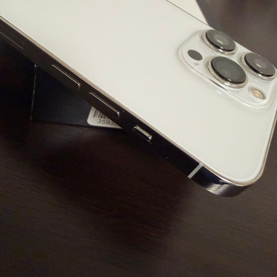 Apple iPhone 13 Pro シルバー