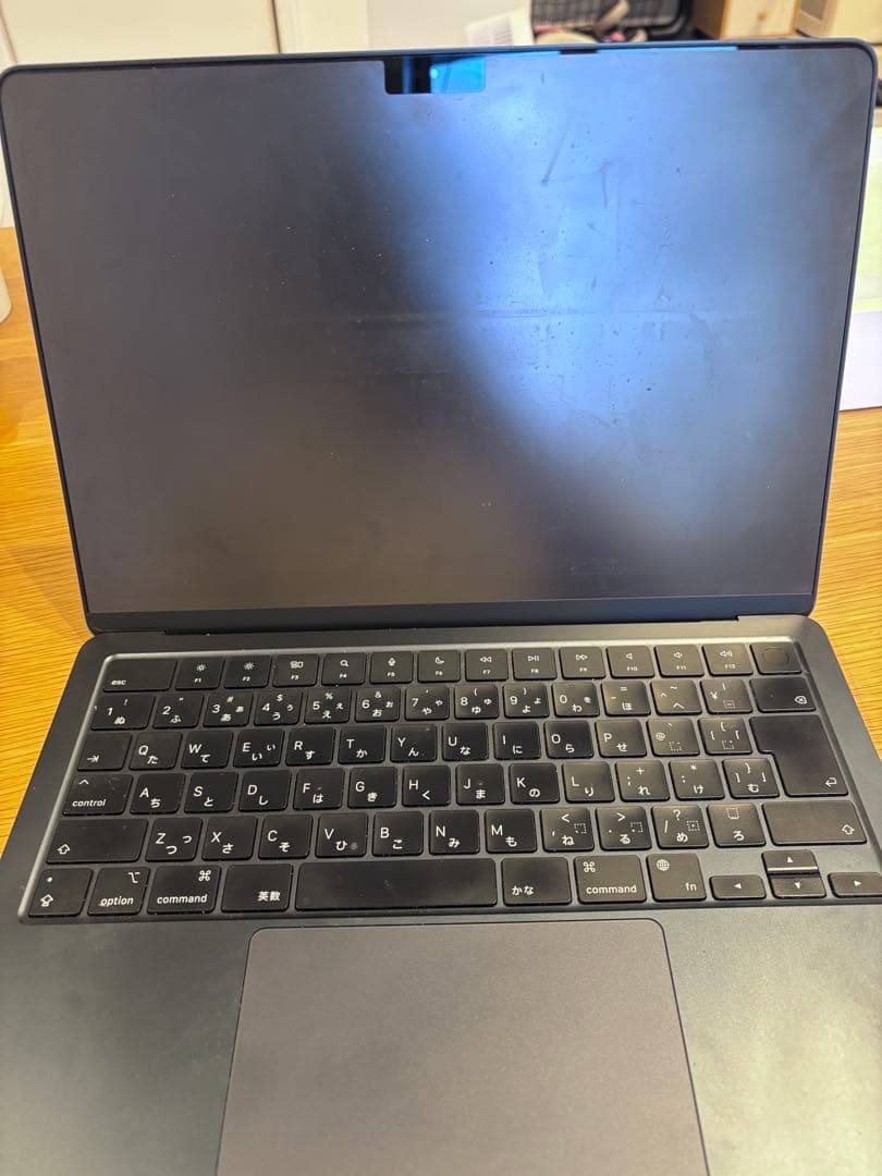 MacBookAir 2022 ミッドナイト M2/8GB 擦り傷アリ