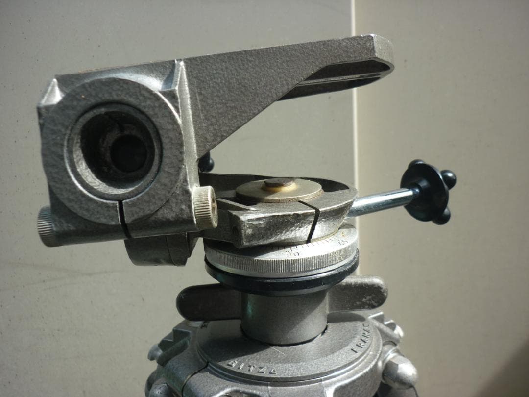 GITZO三脚 5型 3段大型アルミでギア式雲台+三脚バッグ付き