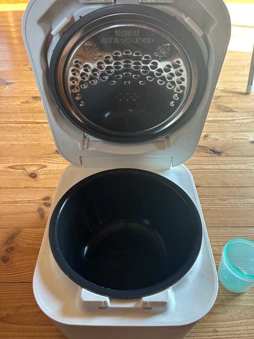 STAN 炊飯器 NW-SA10 ホワイト5.5号炊き　2022年製【美品】