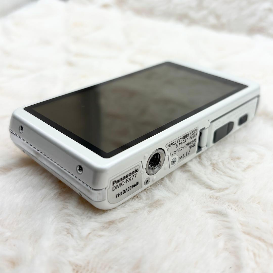 極美品 動作良好 Panasonic LUMIX DMC-FX77 ホワイト