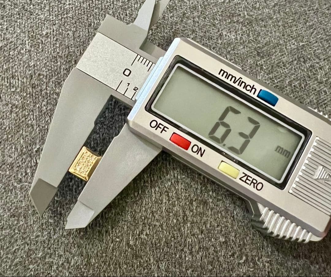 【値下げ】18金BOXダイヤペンダントタップ　ユニセックス　大セール❣️