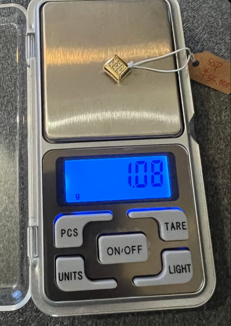 【値下げ】18金BOXダイヤペンダントタップ　ユニセックス　大セール❣️