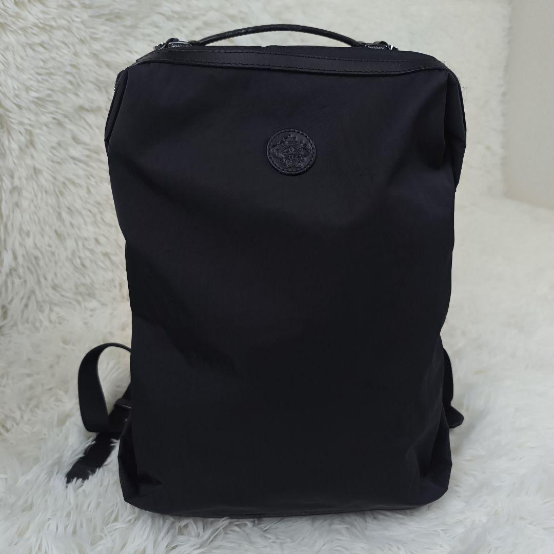 極美品✨ オロビアンコ センプレライト バックパック ナイロン 2層 B4可 黒