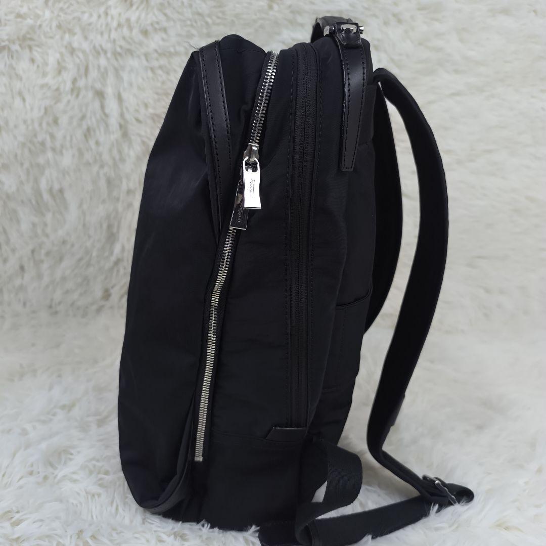 極美品✨ オロビアンコ センプレライト バックパック ナイロン 2層 B4可 黒