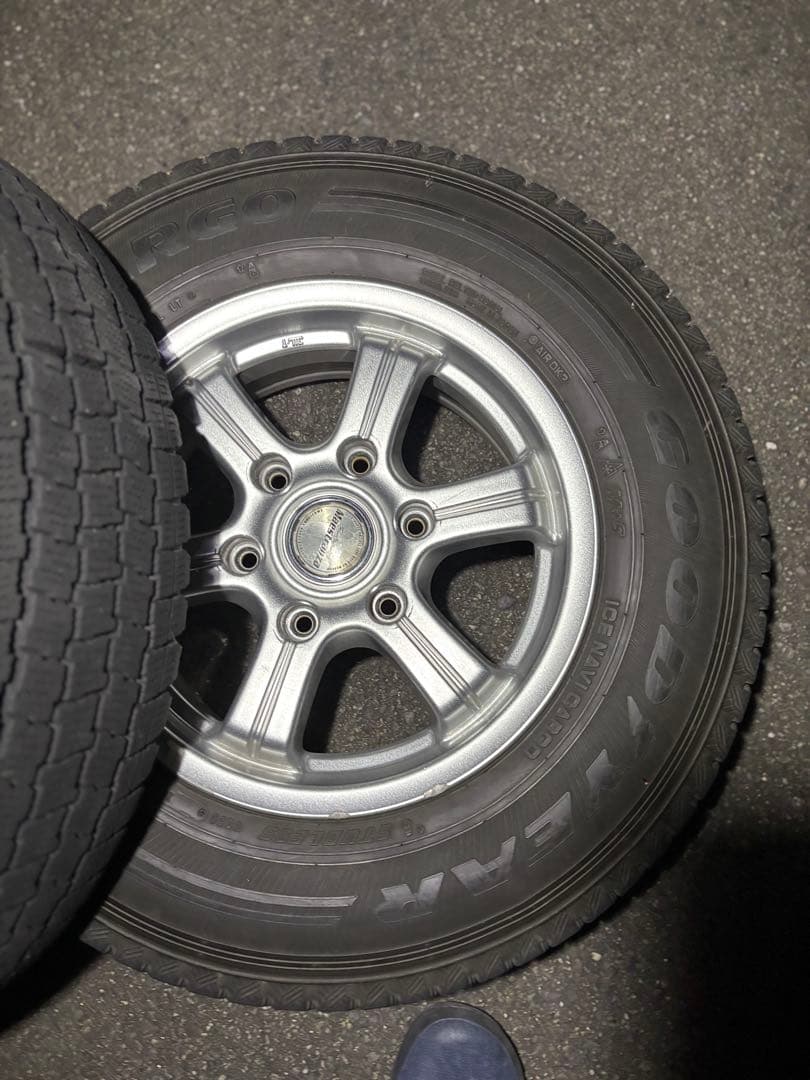 引取限定15インチ ホイールとスタッドレスタイヤ4本セット