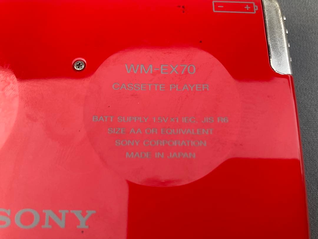 SONY/ソニー　カセットウォークマン　WM-EX70　レッド