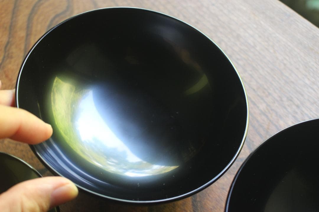 デッドストック！端正な黒漆に極上松葉沈金の映えるお椀2点（検輪島塗蒔絵椀雑煮椀