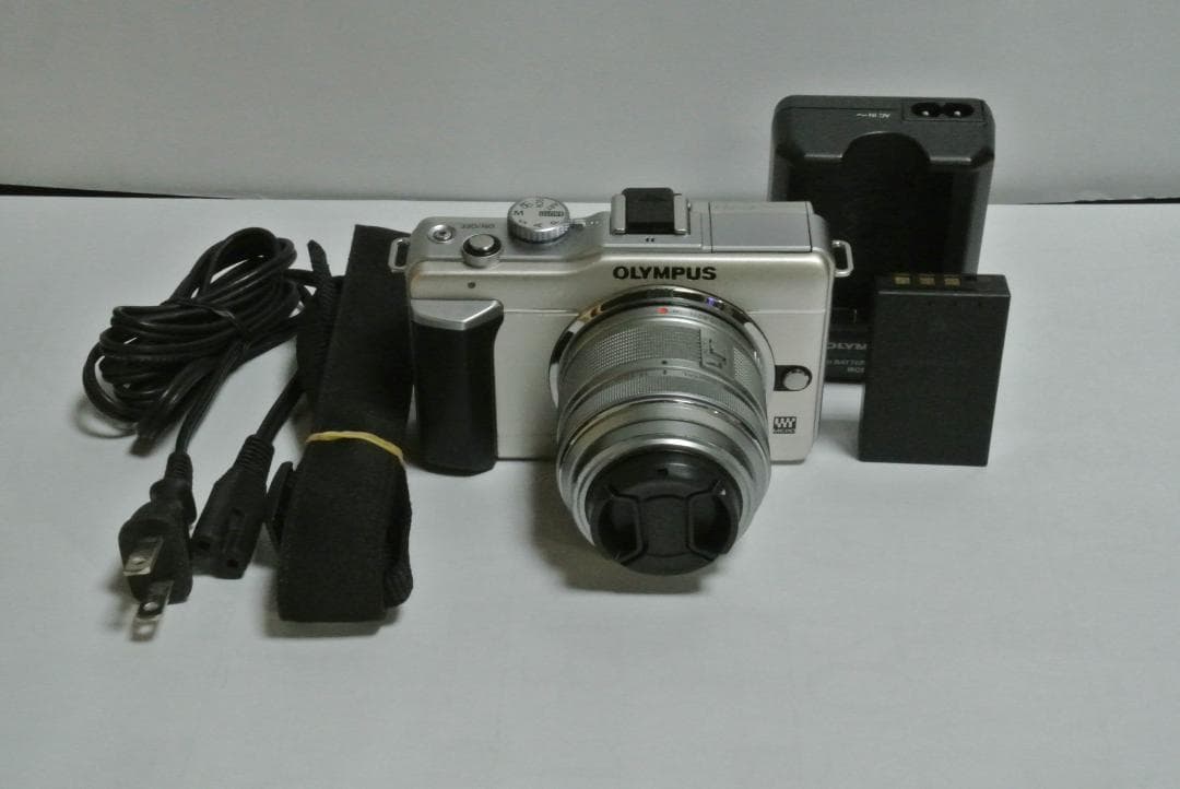 【ジャンク・訳あり】OLYMPUS PEN E-PL1 第3世代レンズセット