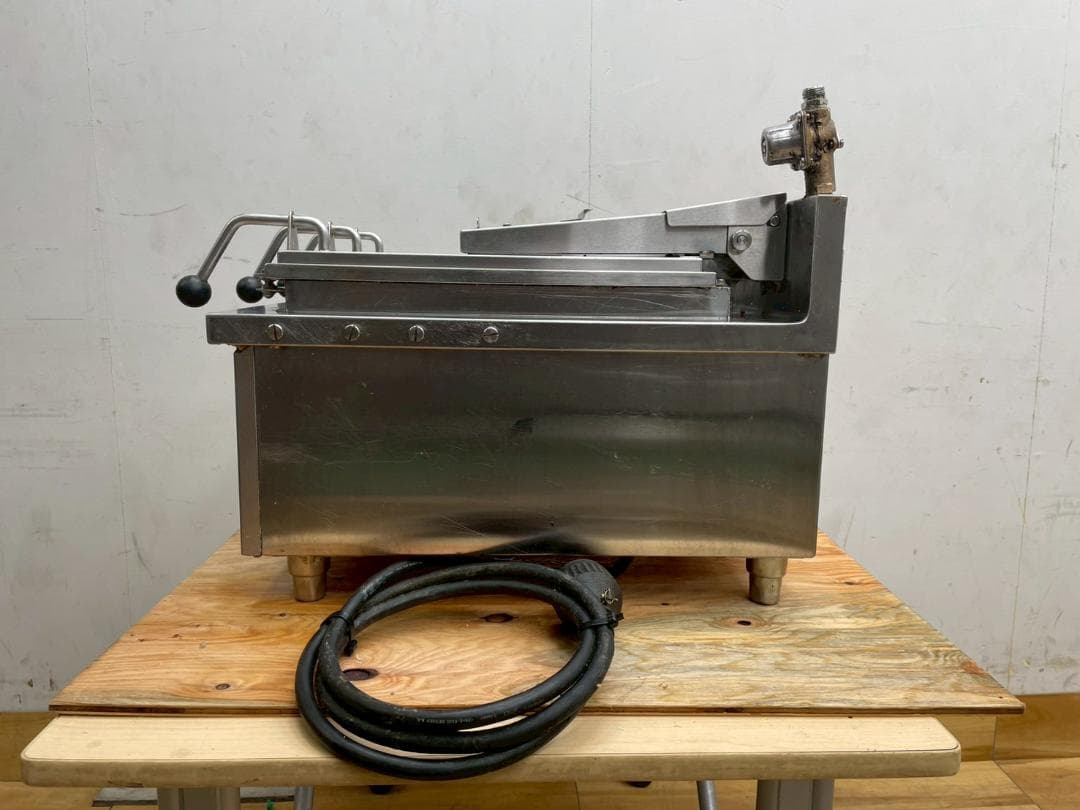 T7924☆ニチワ☆NICHIWA☆3連付☆電気自動餃子焼器☆卓上式☆