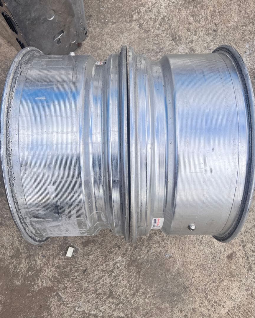 タイヤ・ホイール TANABE LXF Vienna 19x8J /8.5J 114.3 +40