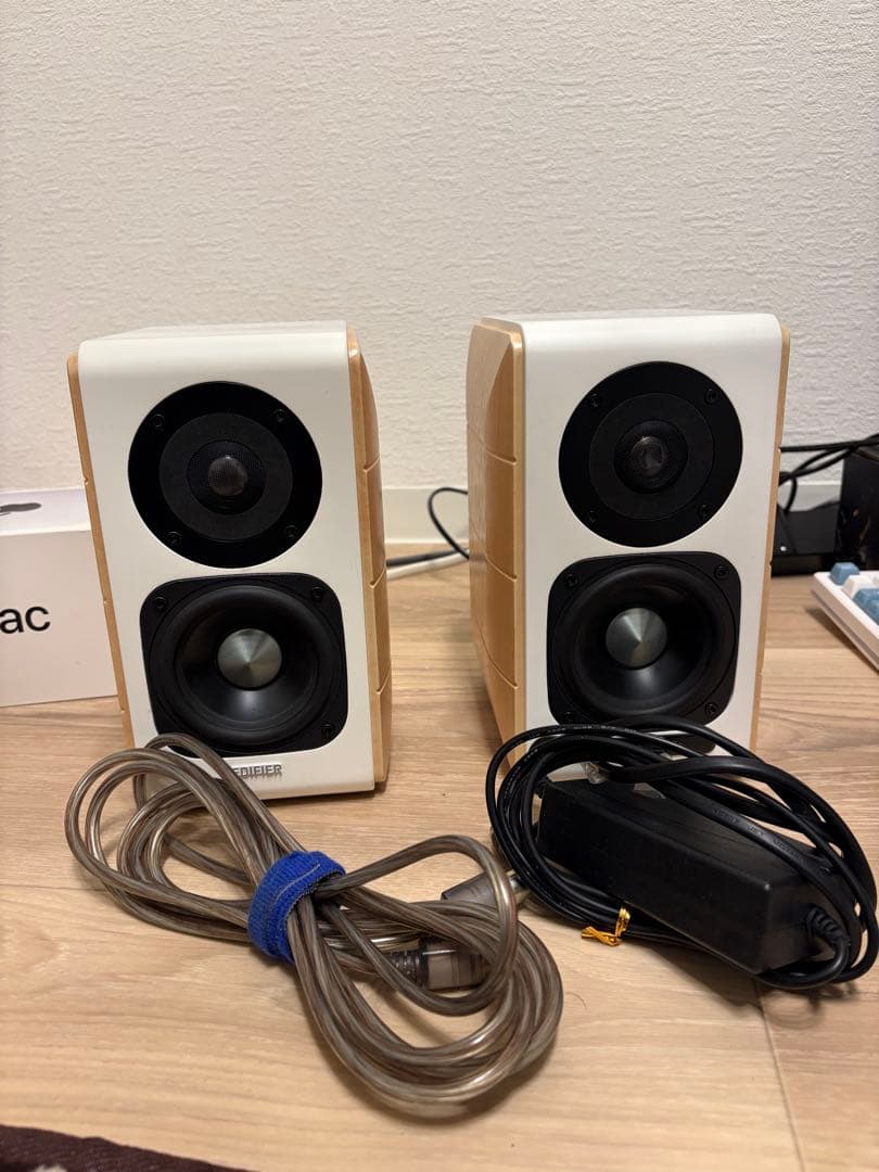 スピーカー EDIFIER S880DB