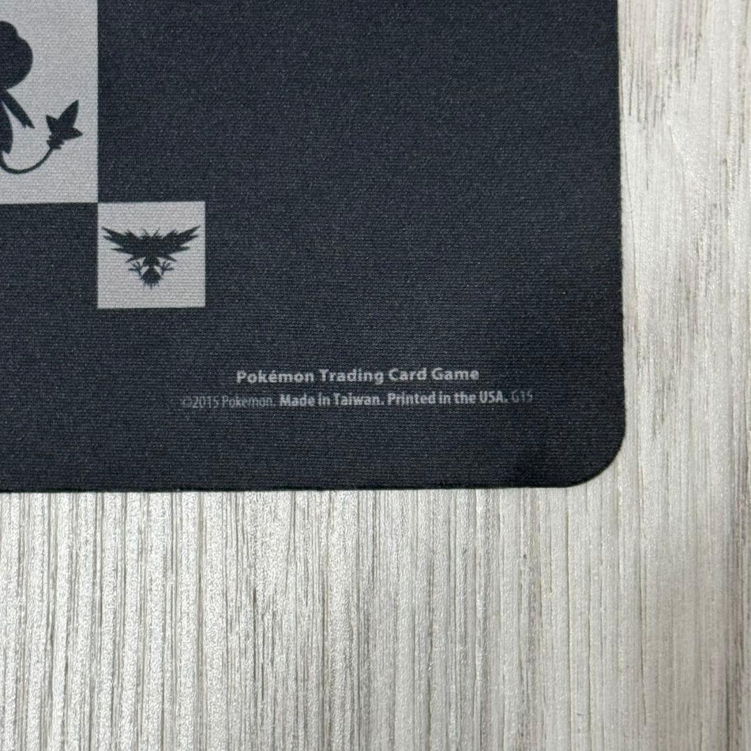 ポケモン 海外 プレイマット Legendary Pokemon Pattern