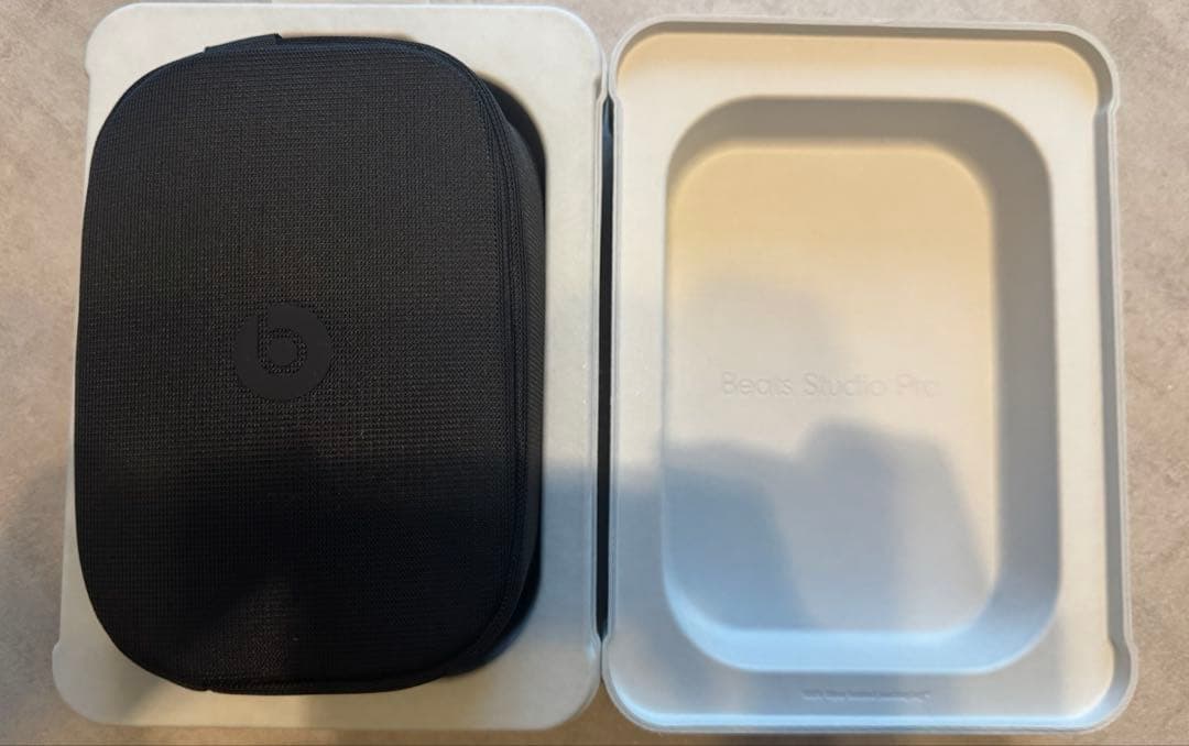 Beats Studio Pro ブラック