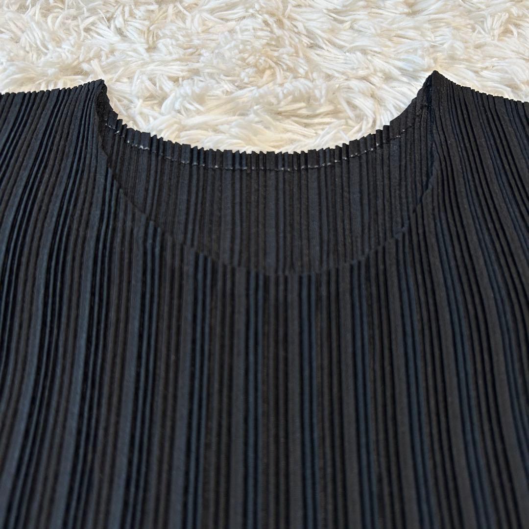 プリーツプリーズ 長袖カットソー クルーネック ブラック イッセイミヤケ