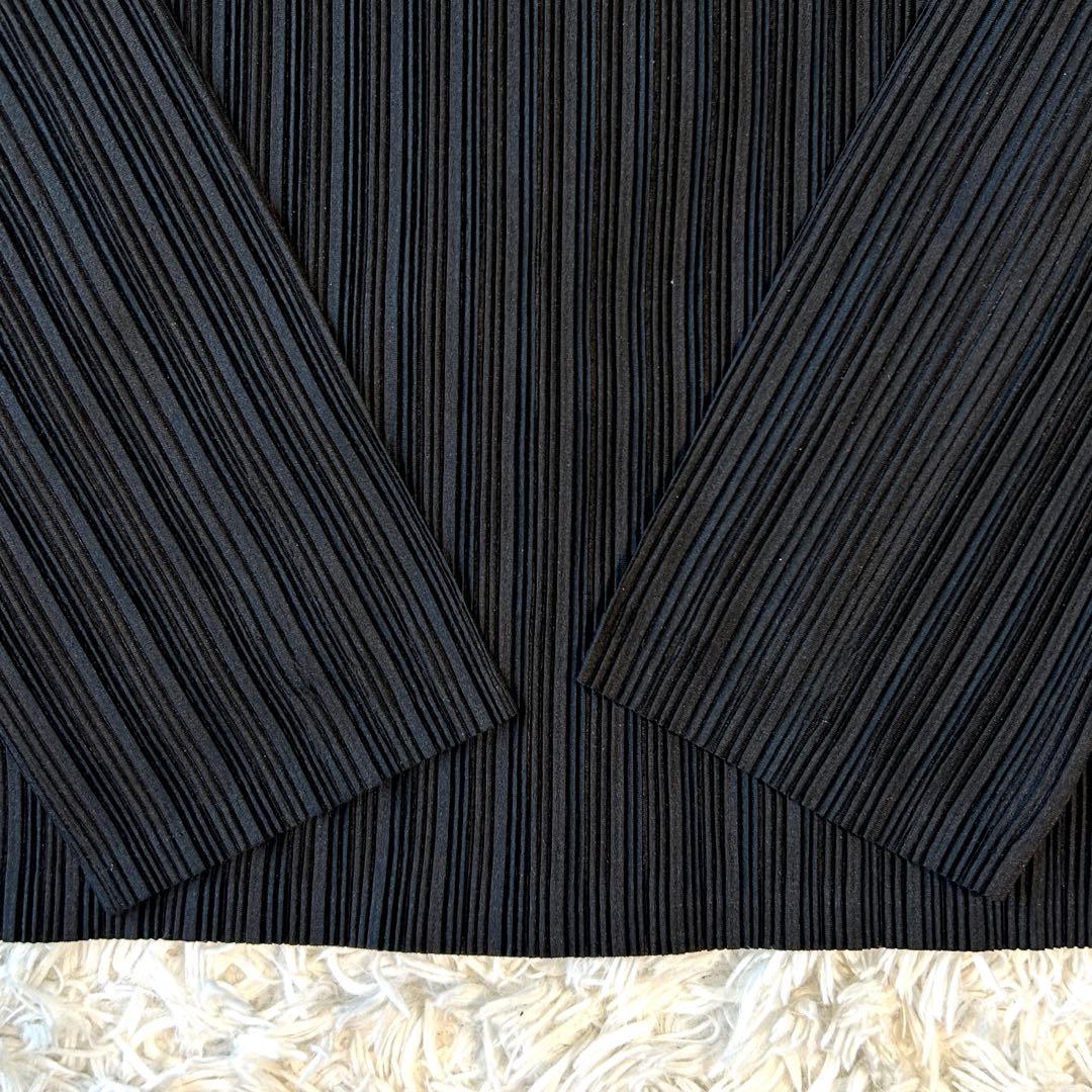 プリーツプリーズ 長袖カットソー クルーネック ブラック イッセイミヤケ