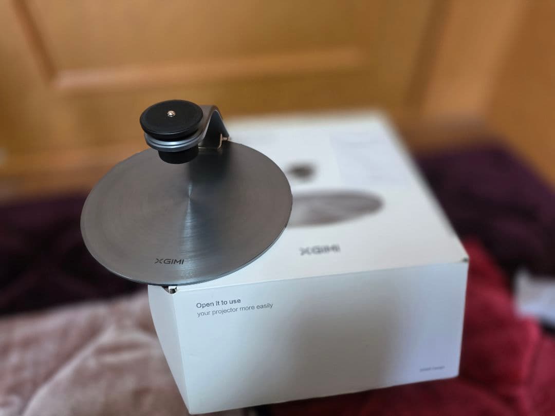 「XGIMI HALO+ モバイルプロジェクター」 スタンドも無料セット可能