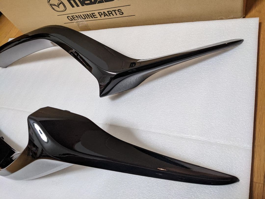 ★新品★マツダ純正　ブラック★CX-5 CX-8 シグネチャーウィング