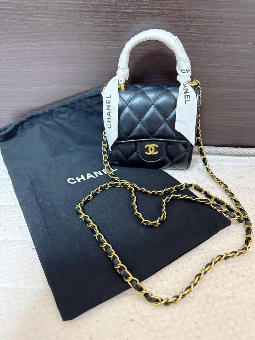 CHANEL ブラック キルティング バッグ シャネル ノベルティ ミニバッグ