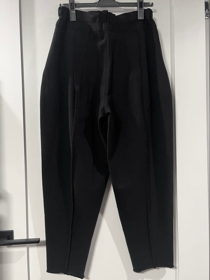 イッセイミヤケ ブラックパンツ