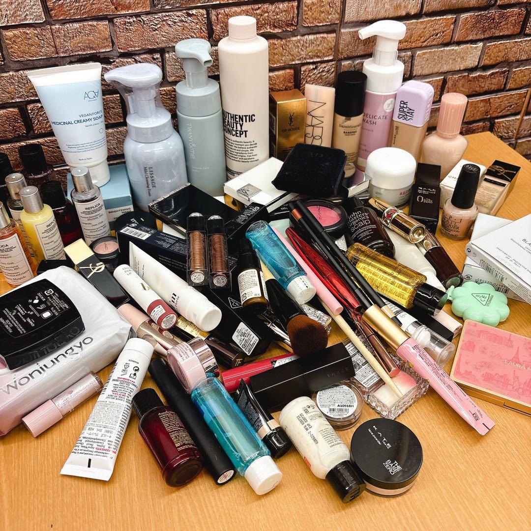 ☆デパコス多め！　コスメ大量まとめ売り　約60点！！