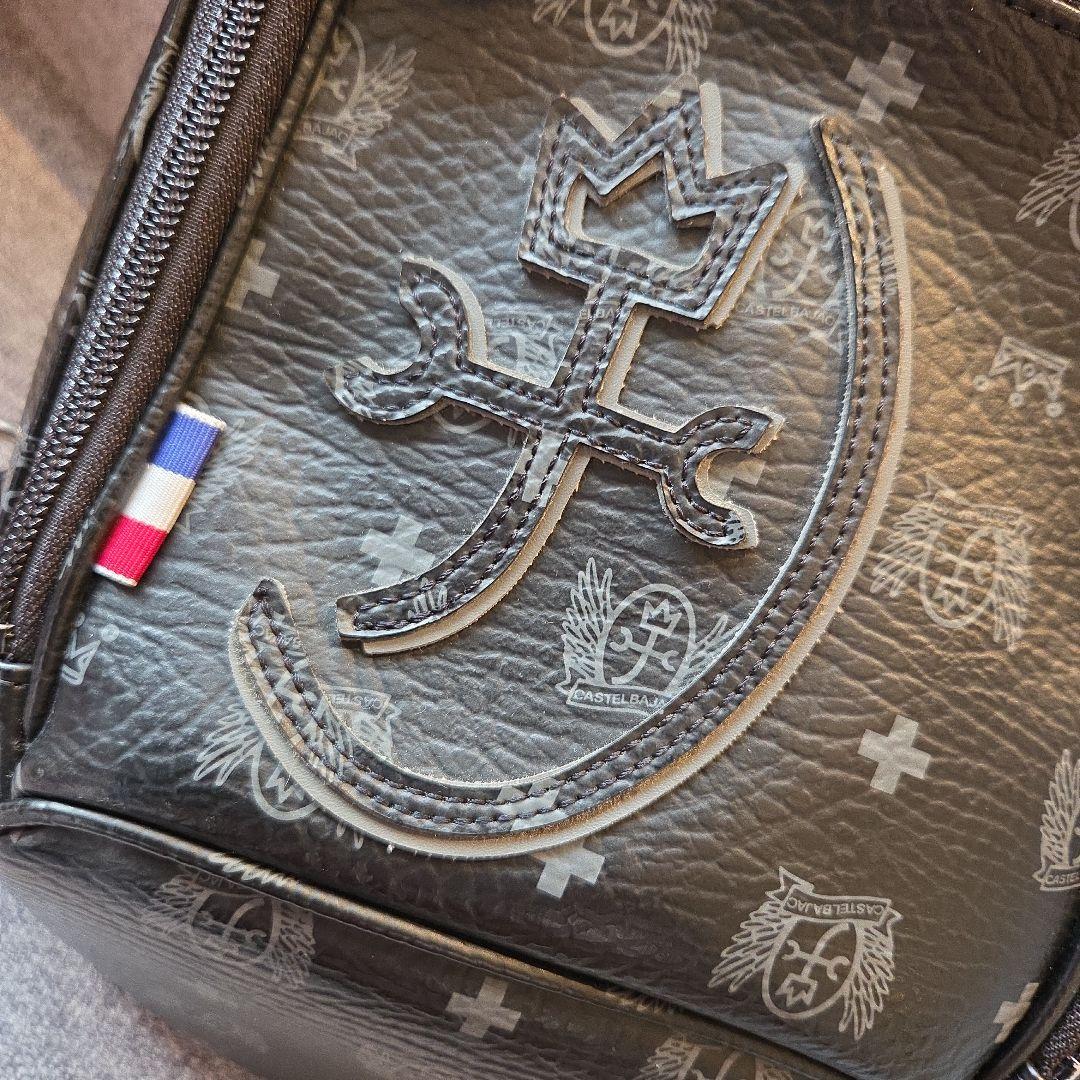 【 はや 】CASTELBAJAC ブラック ショルダーバッグ