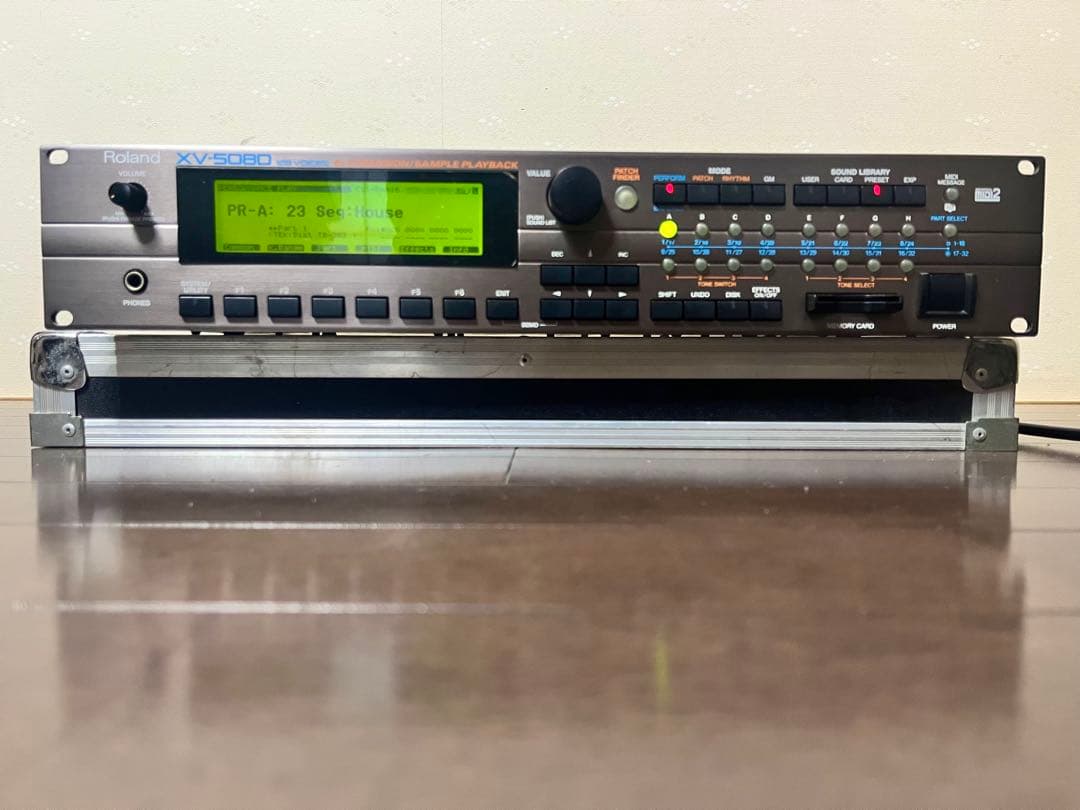 m*6様 【Roland XV-5080】 ローランド 音源モジュール 拡張ボー