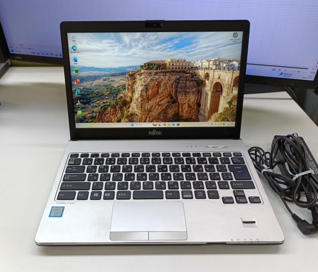 Windowsノート本体 FUJITSU LIFEBOOK S936/M i5 8GB