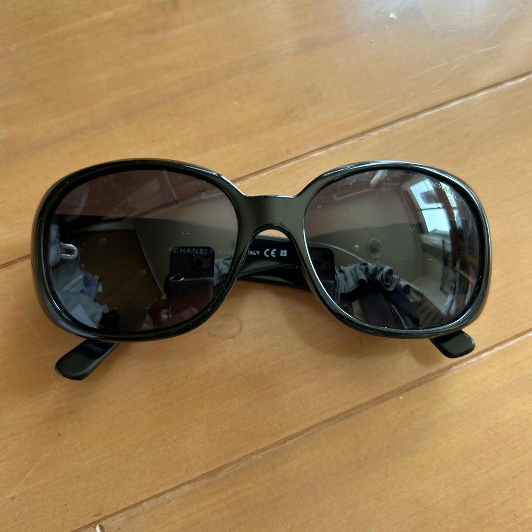 CHANEL ブラック サングラス 8113
