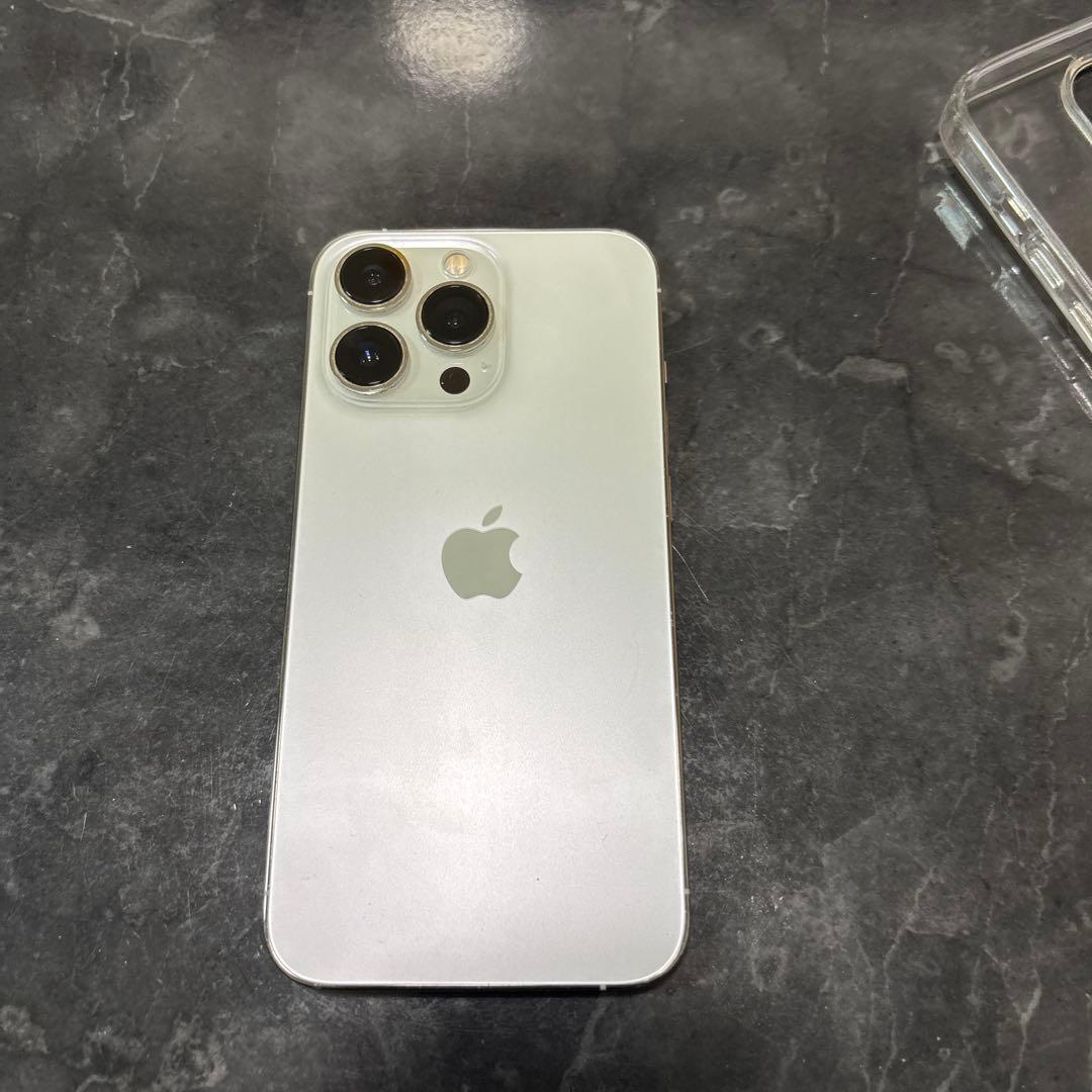 Apple iPhone 13 Pro シルバー 本体 ケース フィルム付き