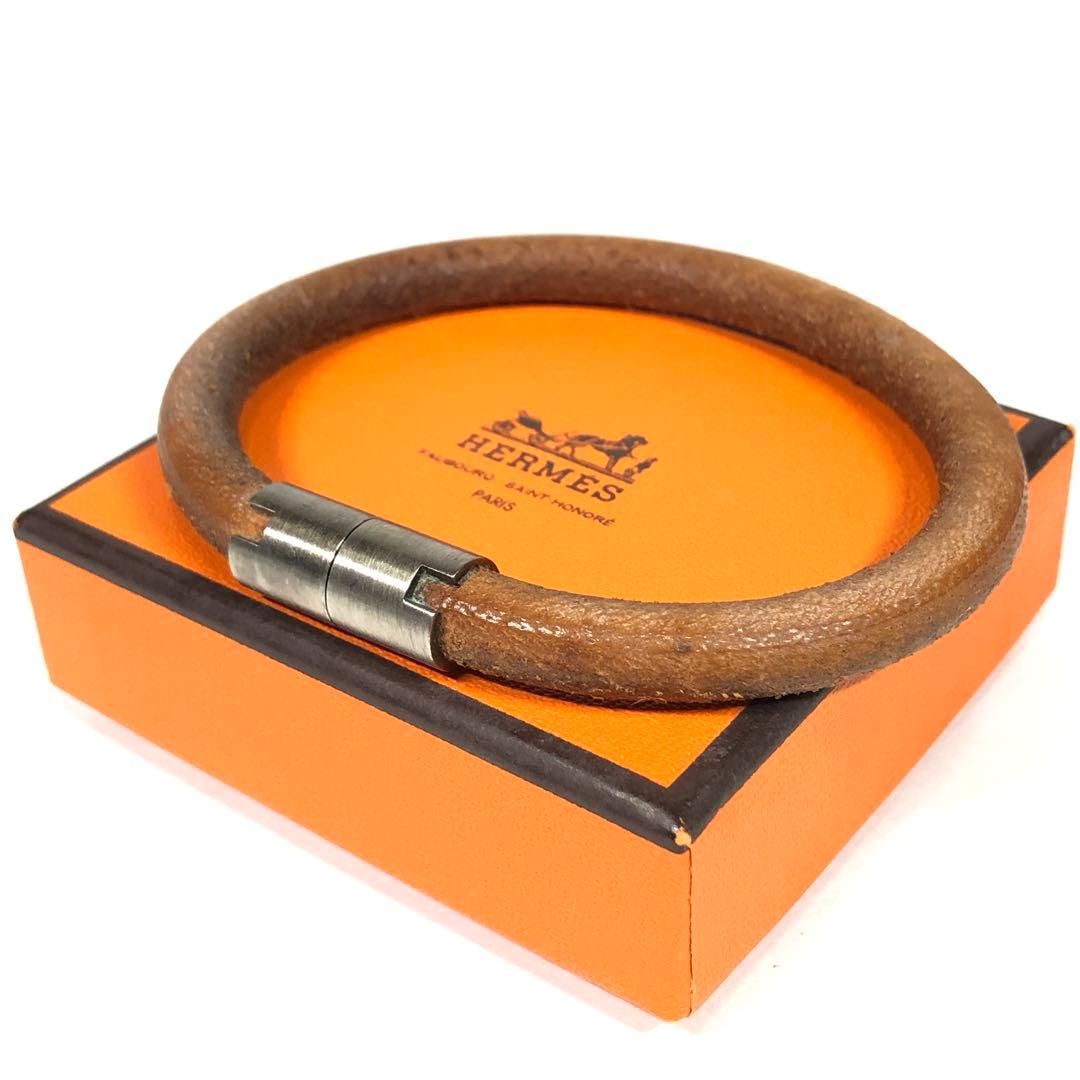 エルメス　ブレスレット　イオタ　レザー　バングル　メンズ　レディース　箱付き