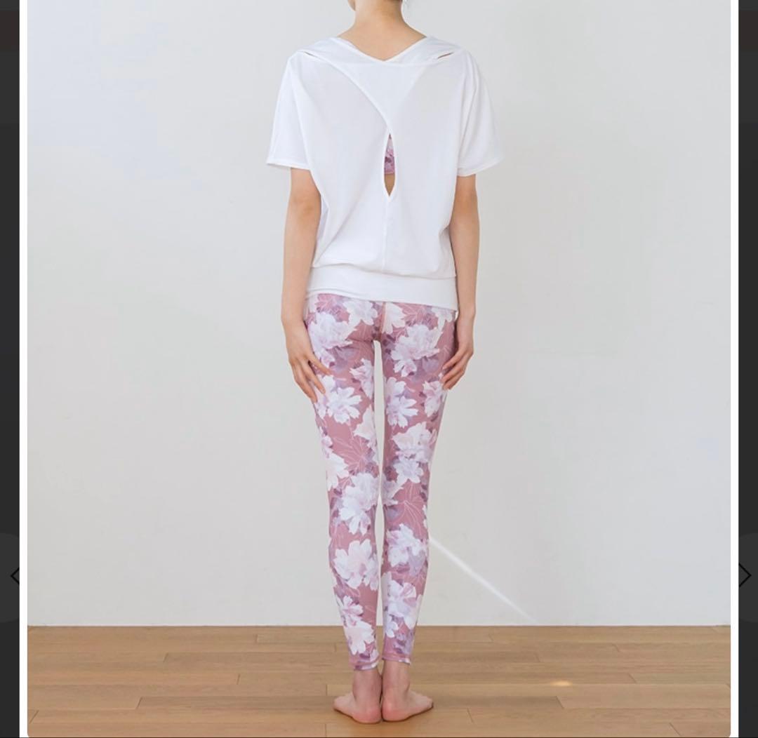 新品　SUKALA プルオーバー付きトリプルセットアップ モカピンク　LL