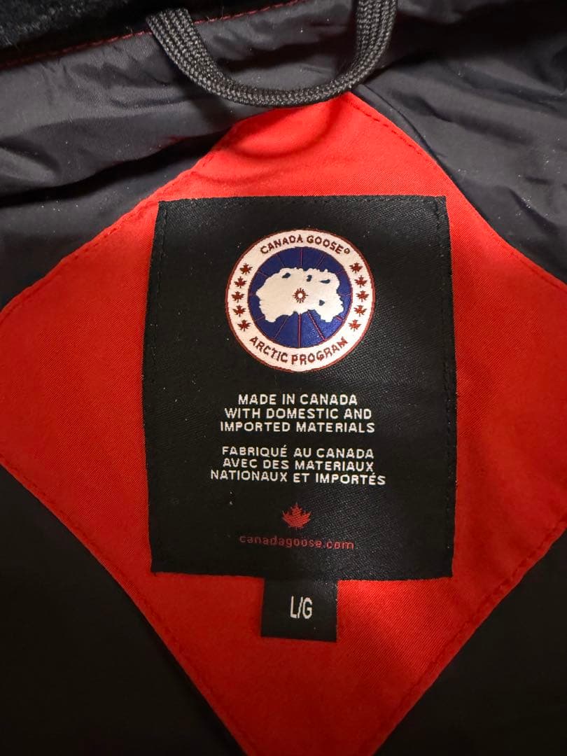 ひ*ん様   ダウンベスト 赤 カナダグース　4154M