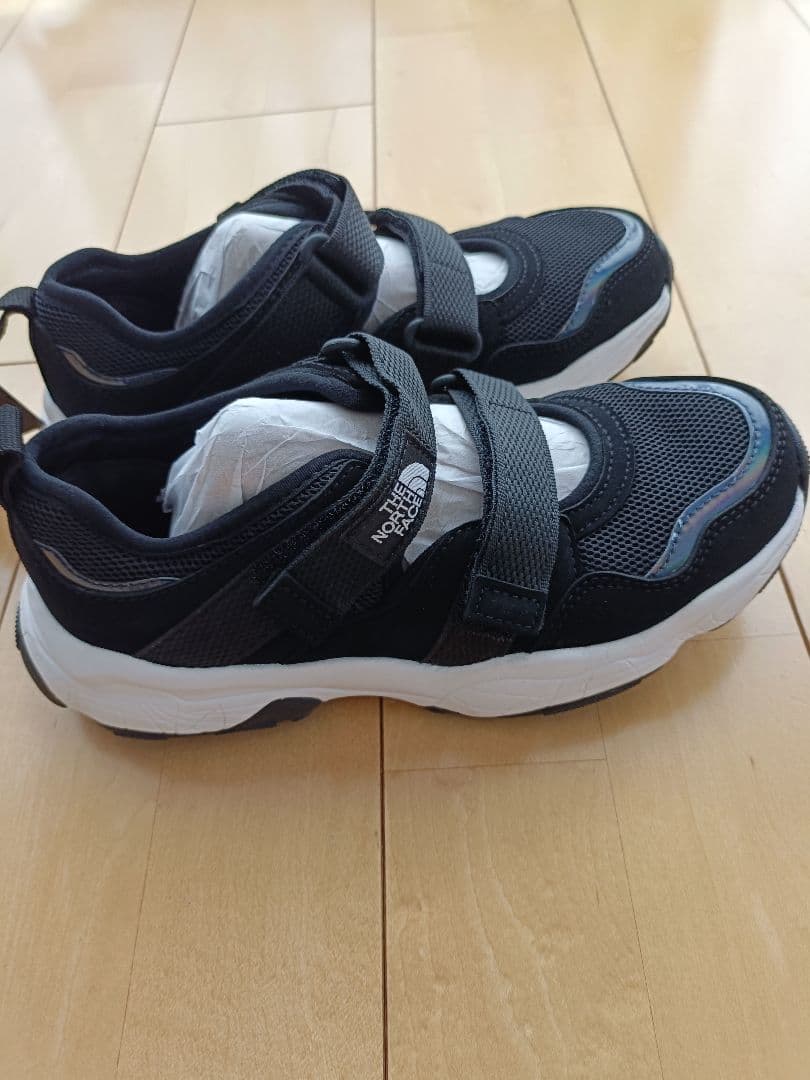 The North Face ブラック スニーカー23㌢