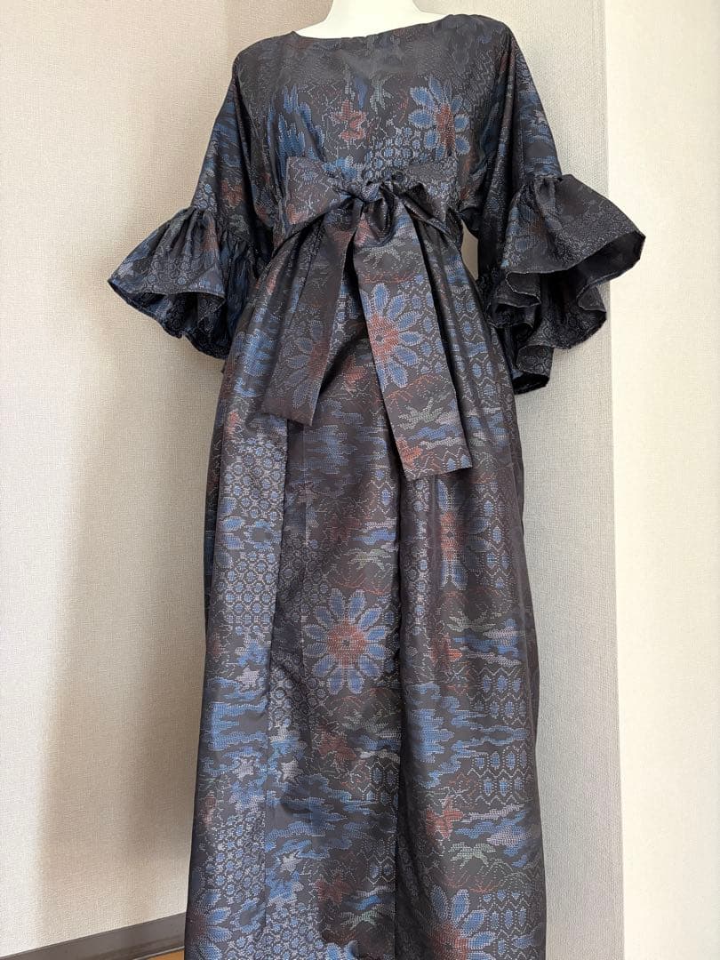 ★着物リメイク★　大島紬　フリル袖のゆったりワンピ　ブルー＆ブラック