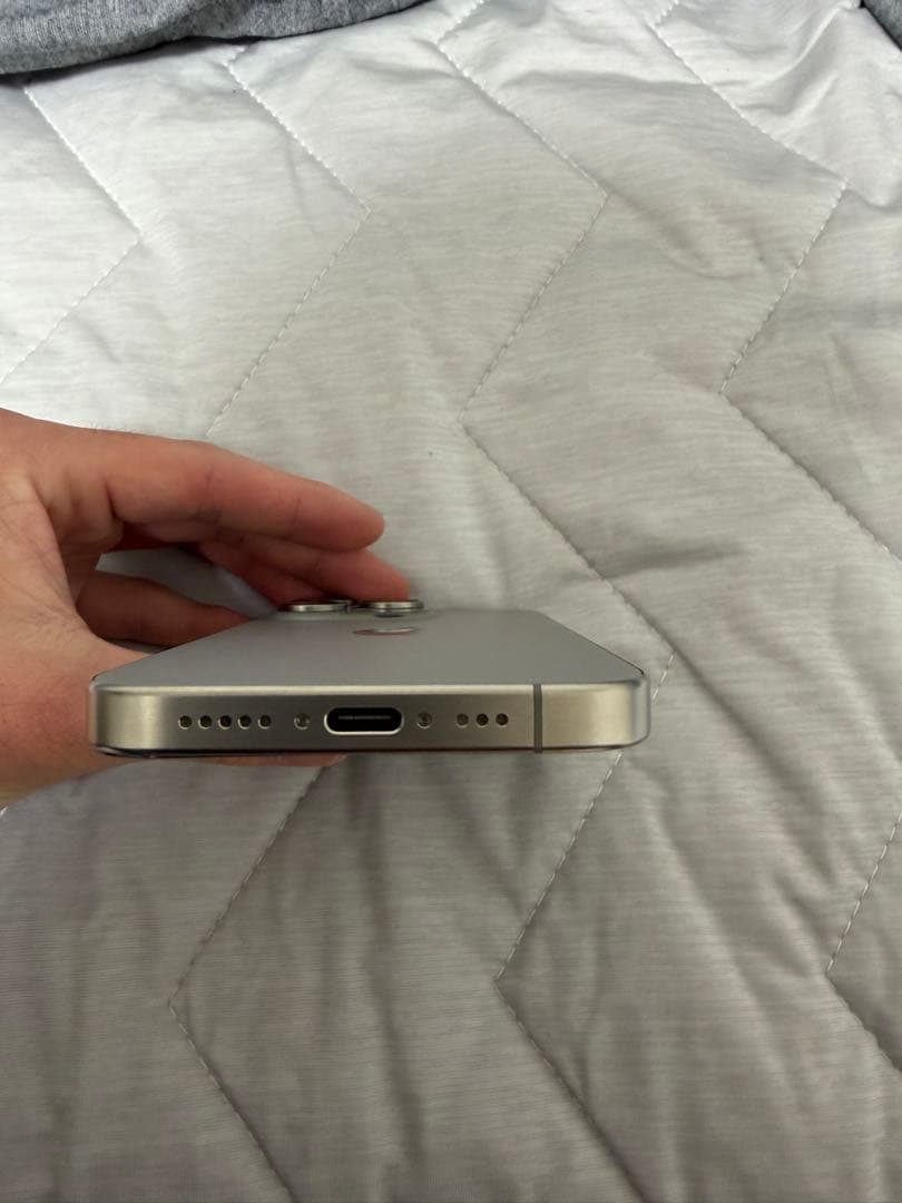 iPhone 15 Pro ナチュラルチタニウム SIMフリー　箱あり